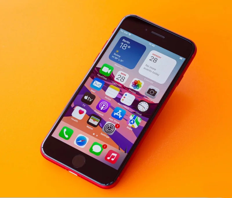 i Phone SE 2022 - 64GB/128GB/256GB - 4.7" Retina Display - 4GB RAM - iOS - 12MP Camera - 5G - Unlocked